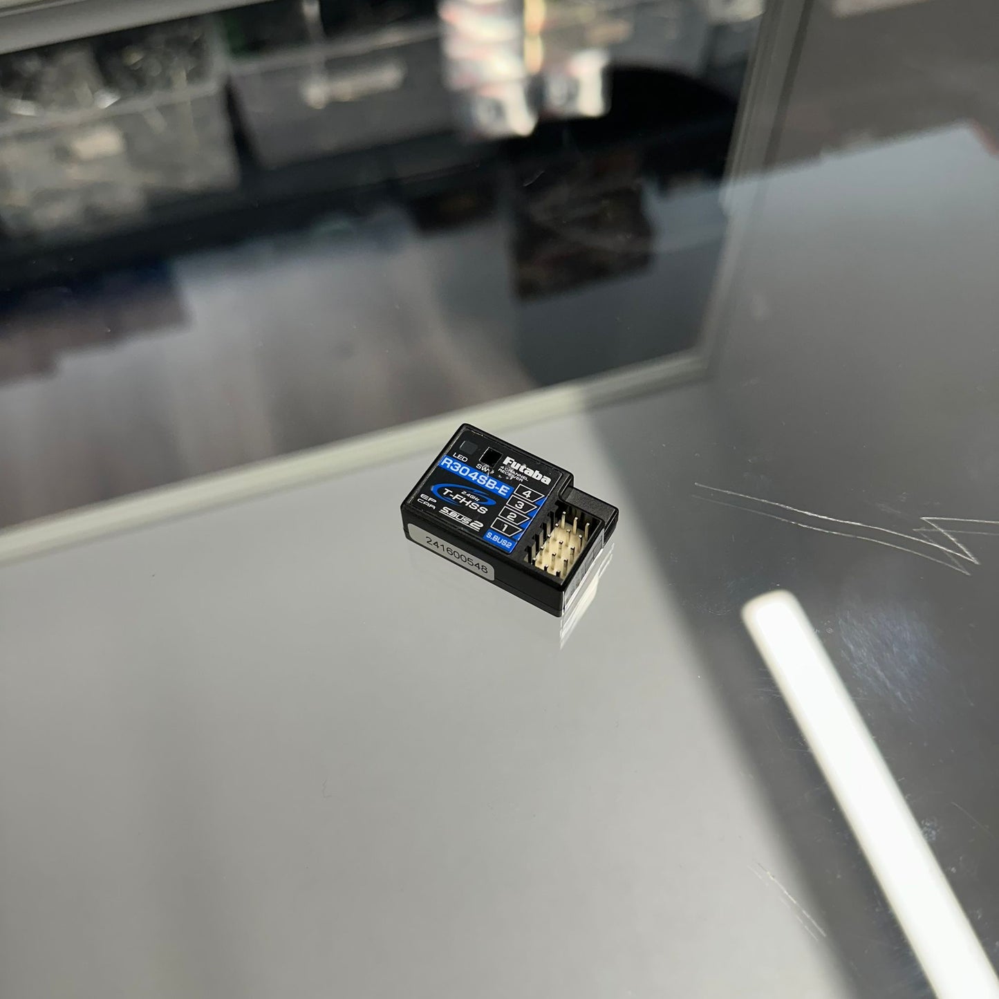 Récepteur de télémétrie Futaba R304SB-E d'occasion (1) - T-FHSS/S.Bus2